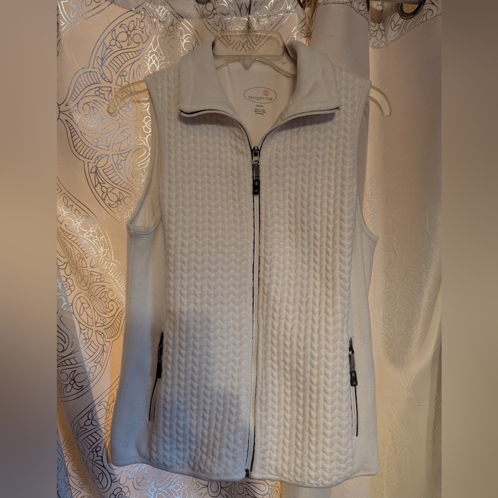 Tangerine vest, like new condition, medium, white